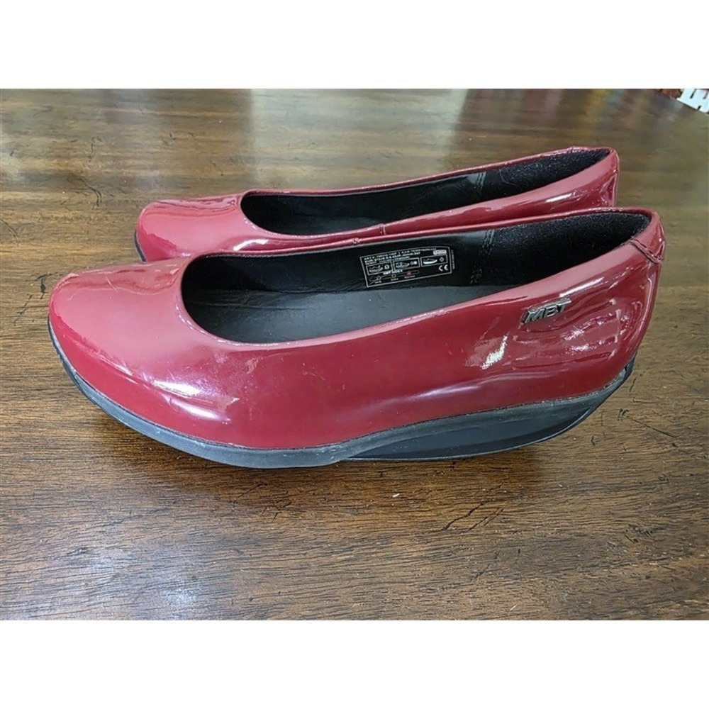 NWOT MTB 6-6.5 Red Patent Leather Performance Slip On Ballerina 126505
